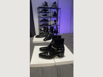 Image 1 of 2