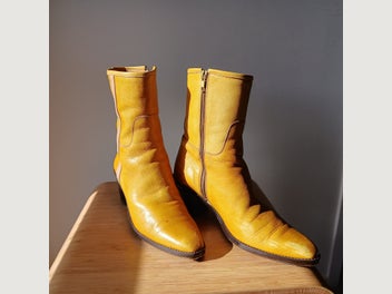 Image 1 of 6