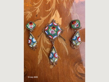 Image 1 of 8