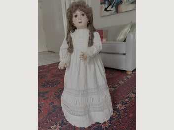 Image 1 of 8