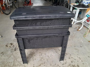 Image 1 of 4