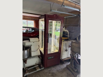Image 1 of 7