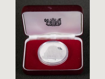 Image 1 of 4