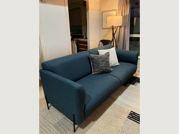 Image 1 of 7