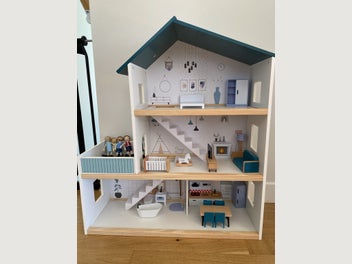 Image 1 of 6