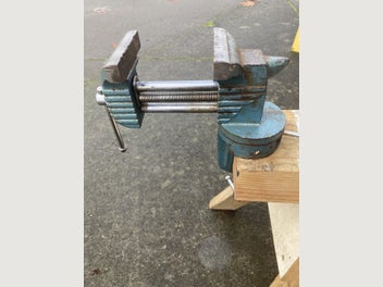 Image 1 of 7