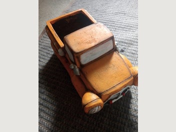 Image 1 of 7