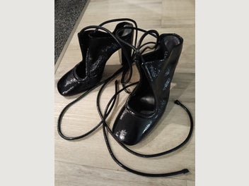 Image 1 of 6