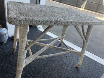 Image 1 of 3