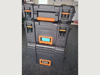Image 1 of 4