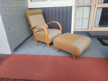 Image 1 of 7
