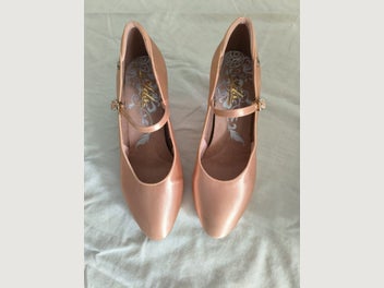 Image 1 of 4