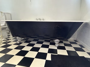 Image 1 of 5