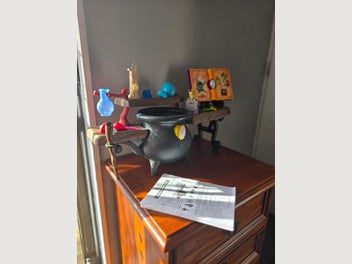 Image 1 of 6