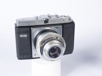 Image 1 of 8
