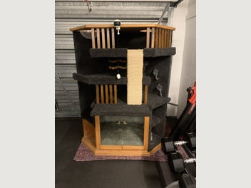 Image 1 of 8