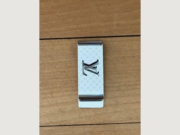 Image 1 of 9