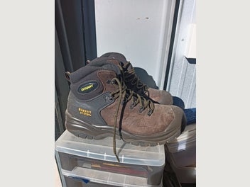 Image 1 of 4