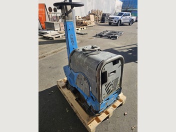 Image 1 of 7