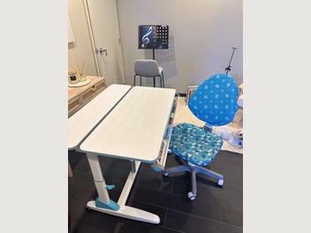 Image 1 of 5