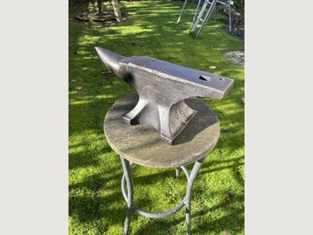Image 1 of 7