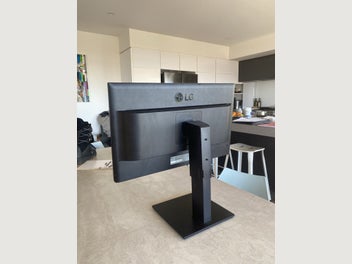 Image 1 of 7
