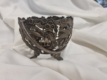 Image 1 of 6