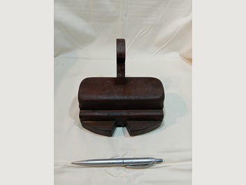 Image 1 of 4