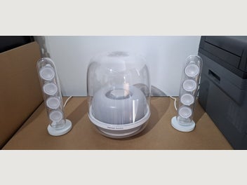Auckland Closes: Sun, 3 Aug Harman Kardon SoundSticks 4 140W 2.1 Bluetooth Wireless Speaker System No reserve $270.00 Buy Now $270.00  			
