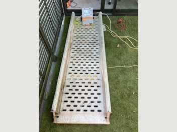 Image 1 of 7