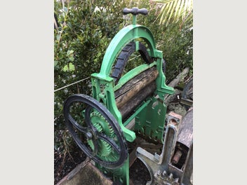 Image 1 of 1