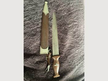 Image 1 of 7