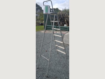 Image 1 of 2