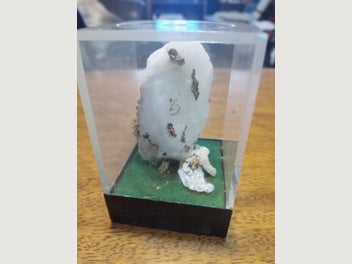 Image 1 of 4