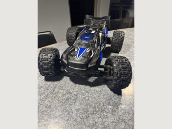 Image 1 of 7