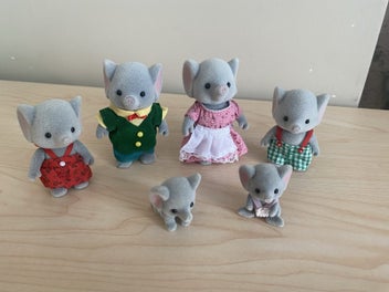 Image 1 of 4