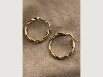 Image 1 of 7
