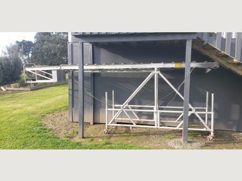 Image 1 of 7