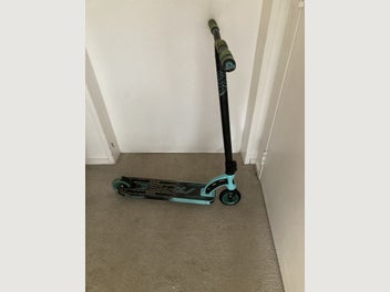 Image 1 of 4