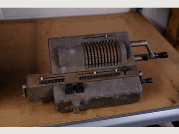 Image 1 of 1