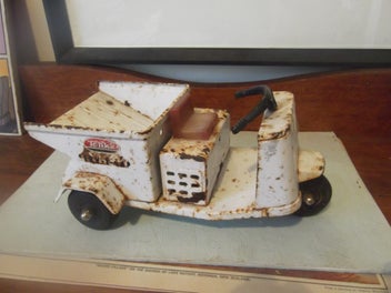 Image 1 of 6
