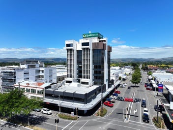 Image 1 of 4