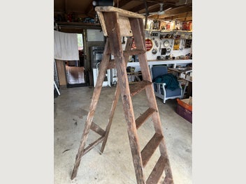 Image 1 of 5
