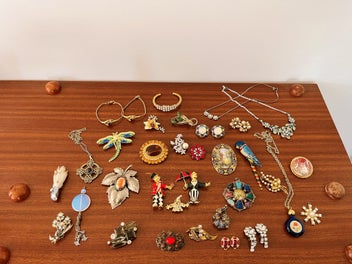 Image 1 of 5