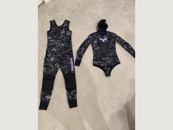 Image 1 of 6