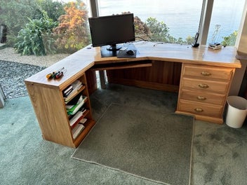 Image 1 of 7