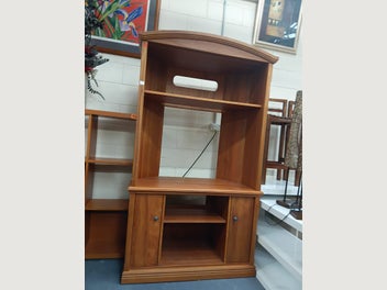 Image 1 of 7