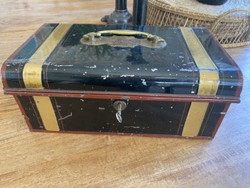 Image 1 of 1