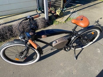 Image 1 of 2