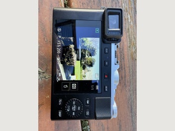Image 1 of 7